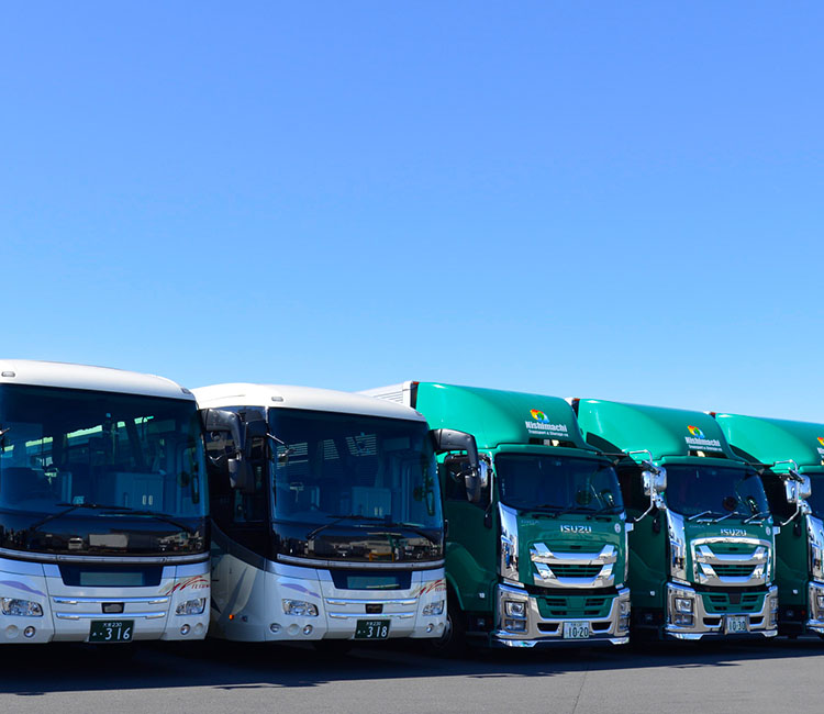 トラックやバスの個別⼿配はもちろん 同時⼿配も可能